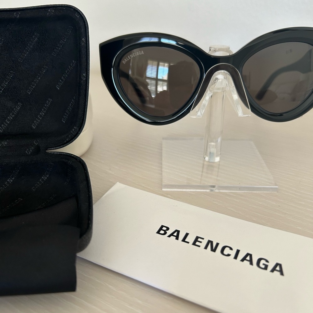 BALENCIAGA SUNGLASSES
